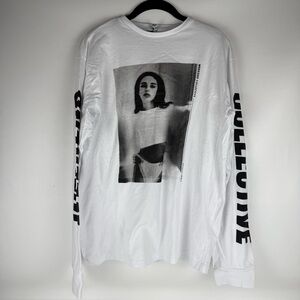 ASOS DESIGN Weekend Collective Graphic Long Sleeve Tee – Size US 4